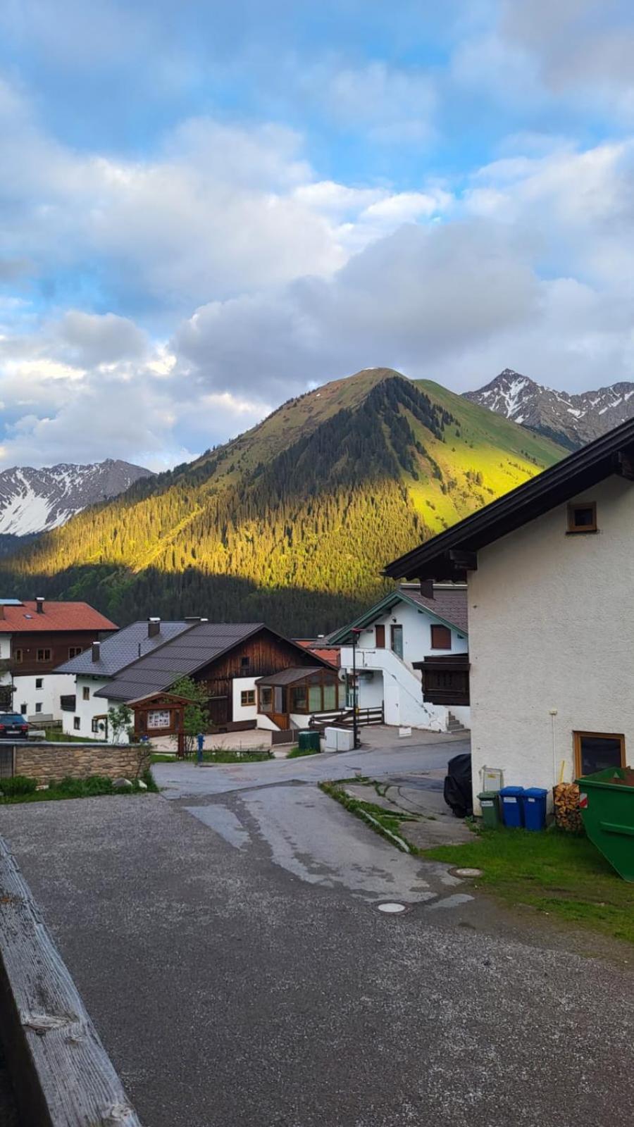 Ferienwohnung Almtraum Berwang Exterior foto