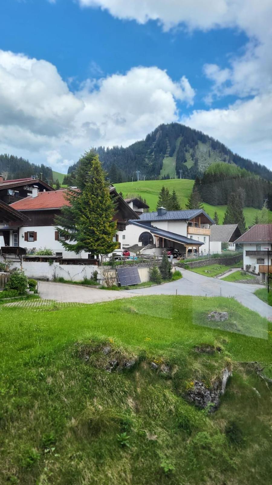 Ferienwohnung Almtraum Berwang Exterior foto